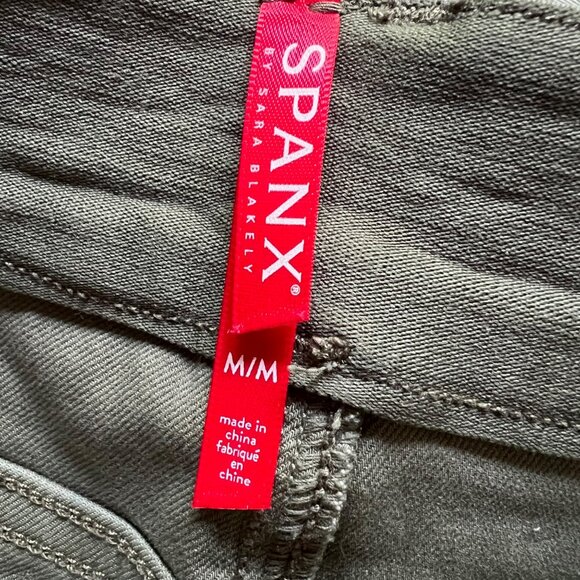 Spanx Size M Sage Green Cotton Rayon Blend Stretch Twill Ankle Cargo Pants - Picture 4 of 16